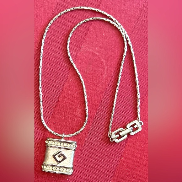 Givenchy Jewelry - GIVENCHY Silver Heavy NECKLACE with rhinestones